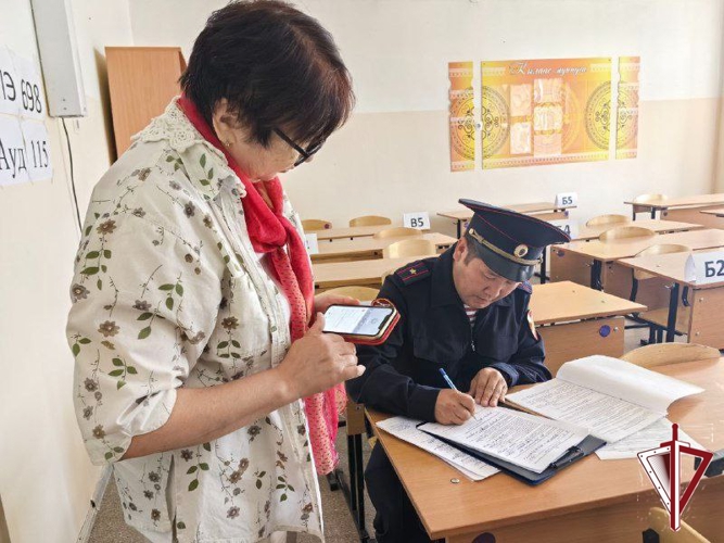 Вневедомственная охрана Росгвардии проверила антитеррористическую защищённость детских оздоровительных лагерей на территории Якутии