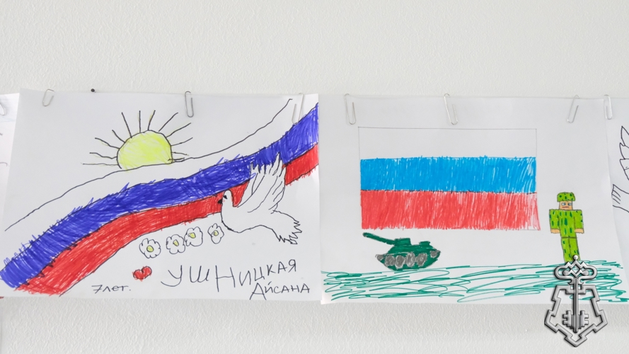 Дети росгвардейцев Якутского ОВО получили призы за участие в конкурсе рисунков