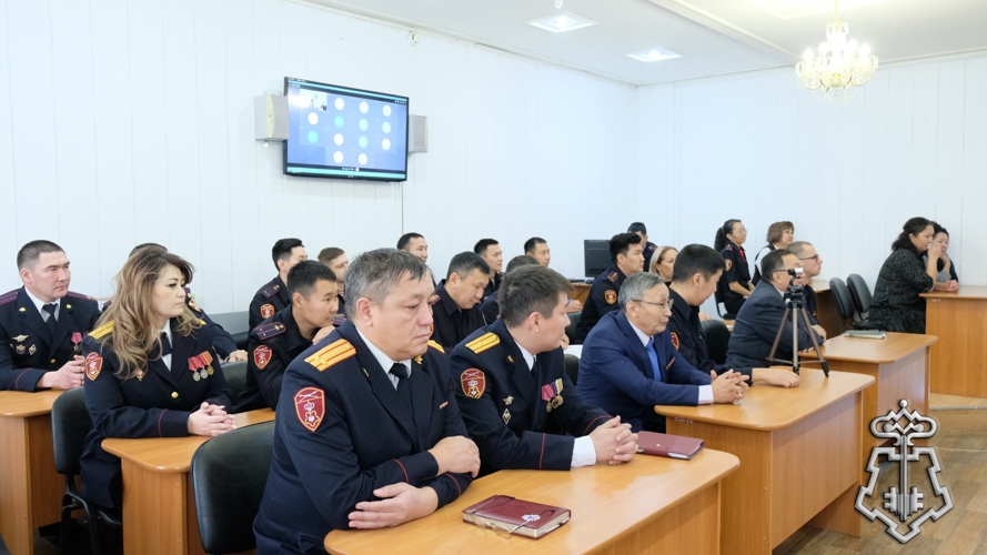 Полковник полиции Сергей Челищев провел торжественное собрание для личного состава УВО Якутии 