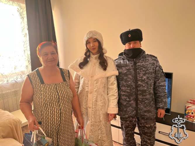 В Олекминске ДОБРОцентр, Росгвардия и Центр развития «Батарейка» провели акцию «Стань волшебником!»