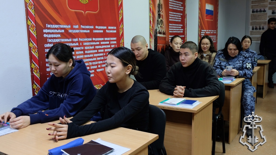 В Якутском ОВО прошел вечер вопросов и ответов для молодых сотрудников 