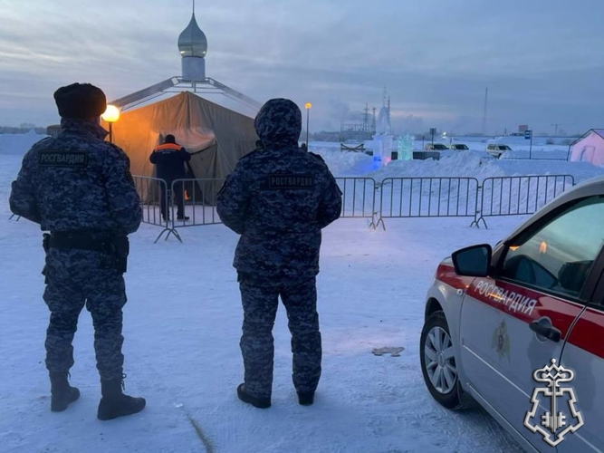Вневедомственная охрана Росгвардии обеспечила безопасность празднования Крещения в Якутске