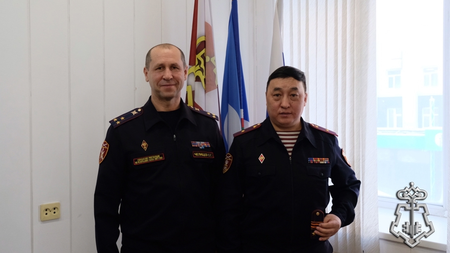 Сергей Челищев вручил кубки победителям - лучшим филиалам вневедомственной охраны Росгвардии