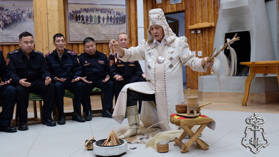 В Доме Арчы провели обряд благословления росгвардейцев на службу 