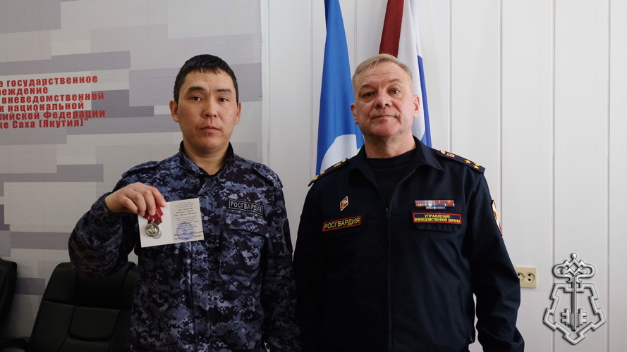 В Управлении вневедомственной охраны Росгвардии по Республике Саха (Якутия) торжественно отметили профессиональный праздник