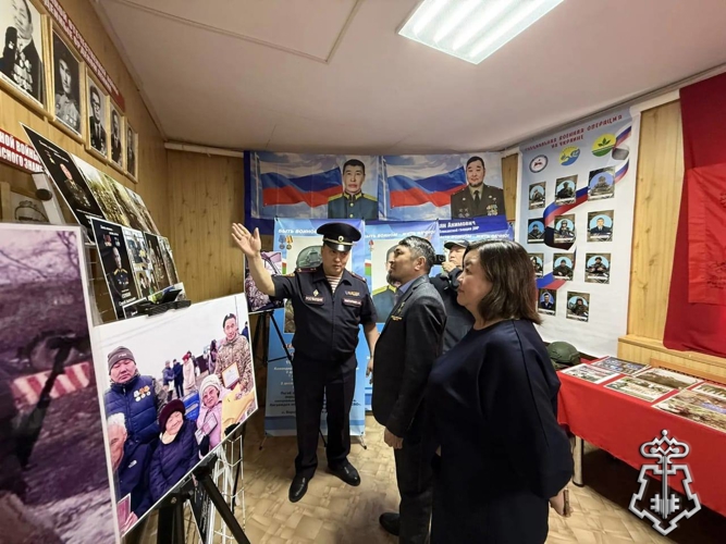 В Вилюйске по инициативе Росгвардии открылась выставка памяти павших героев