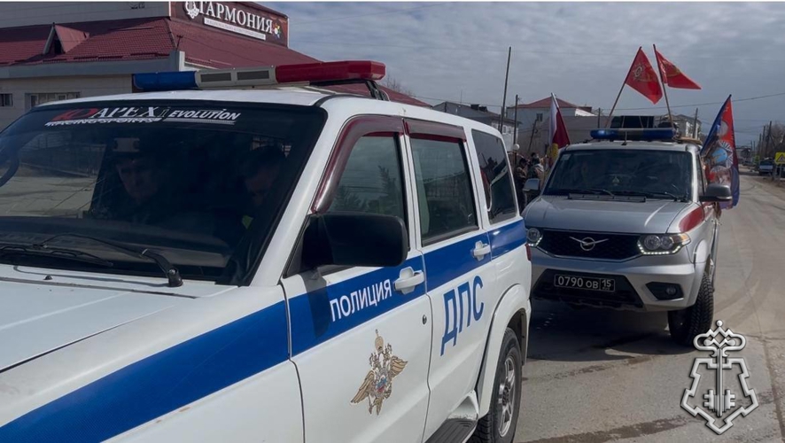 Вневедомственная охрана Росгвардии в Олекминском районе участвует в автопробеге «Вахта Памяти — 2026»