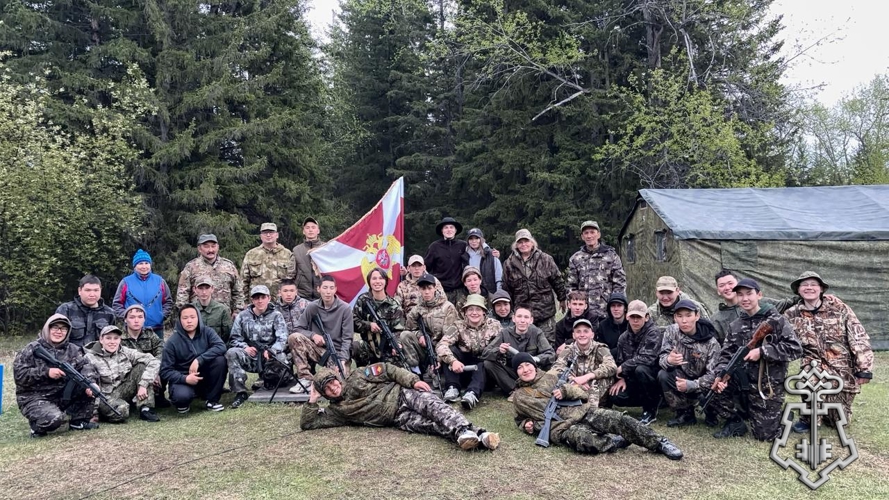 В Олёкминском районе Росгвардия и ВПК «Альфа» участвуют в проведении учебных сборов для десятиклассников