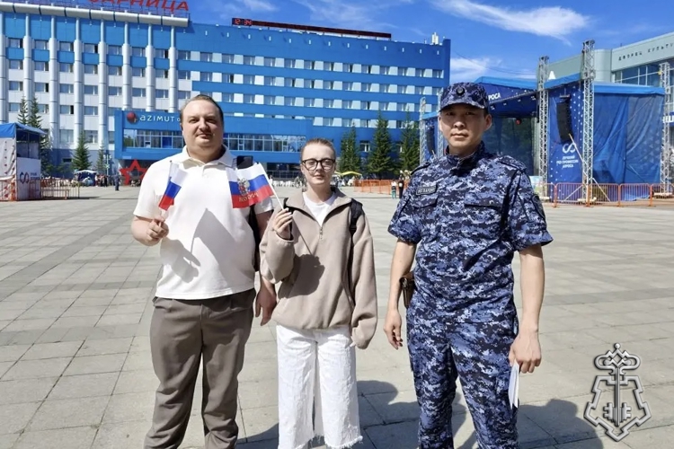 Жителей Мирного пригласили на службу во вневедомственную охрану Росгвардии