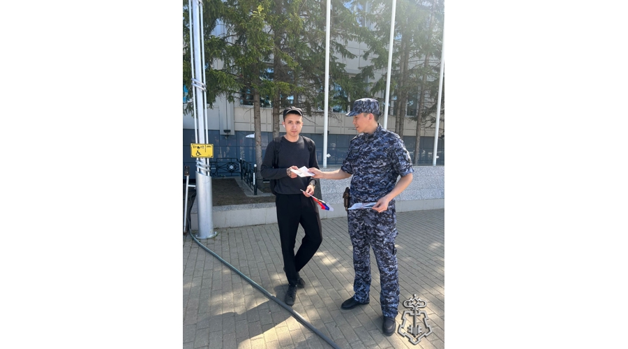 Жителей Мирного пригласили на службу во вневедомственную охрану Росгвардии