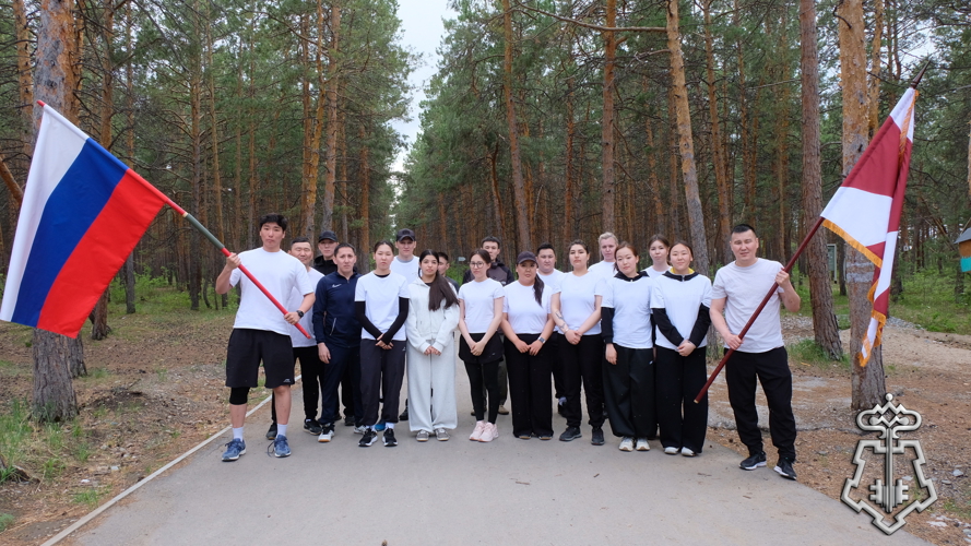 В Якутске росгвардейцы провели патриотический забег в преддверии Дня России