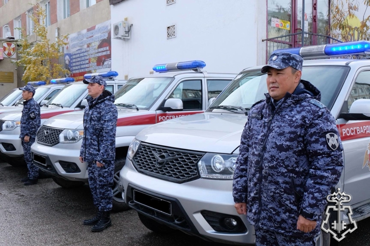 В Якутске автопарк вневедомственной охраны Росгвардии пополнился новыми служебными автомобилями